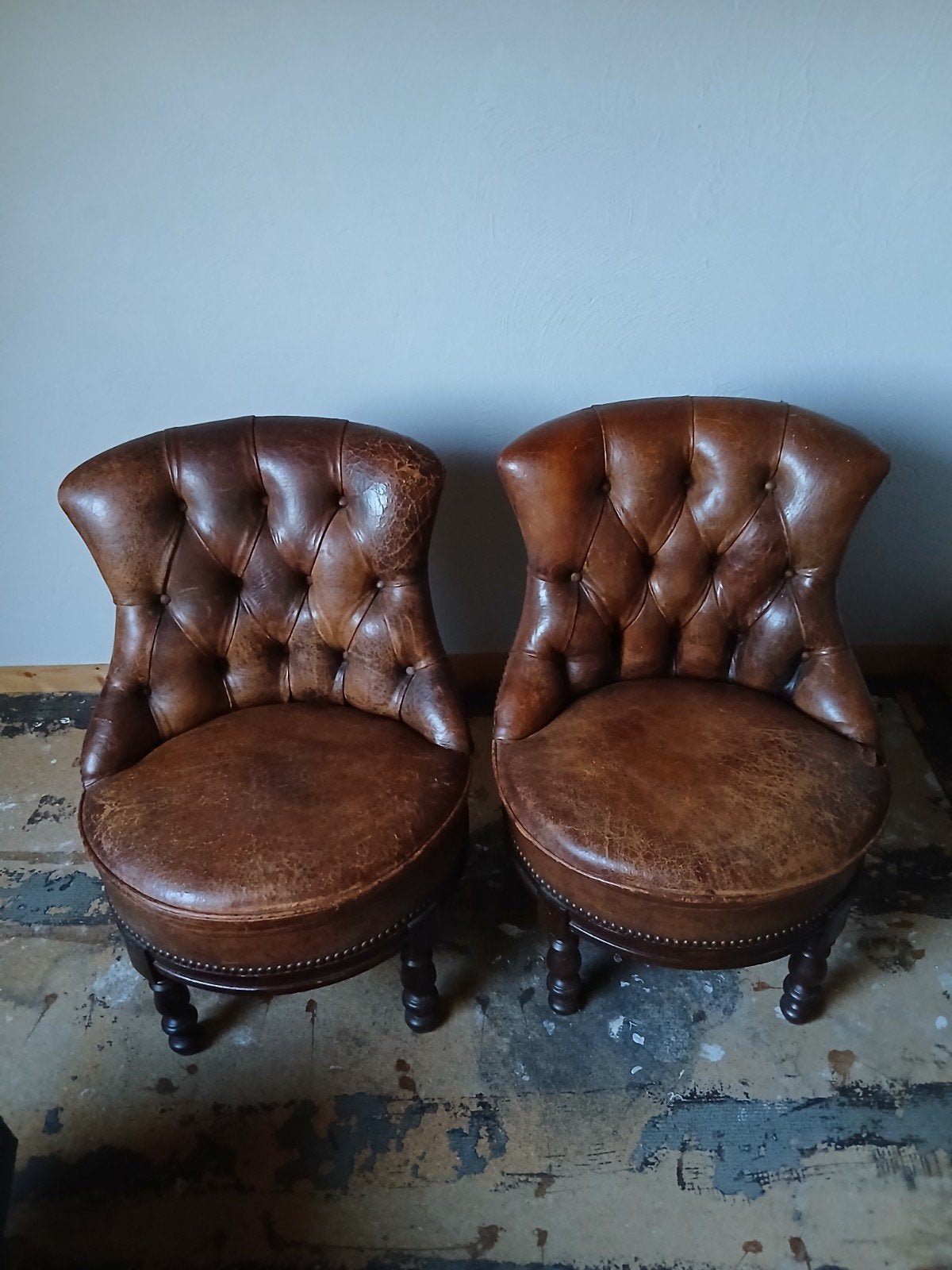 2 Boudoir Stoeltjes / Slipper Chairs - Chesterfield Stijl, Ophalen