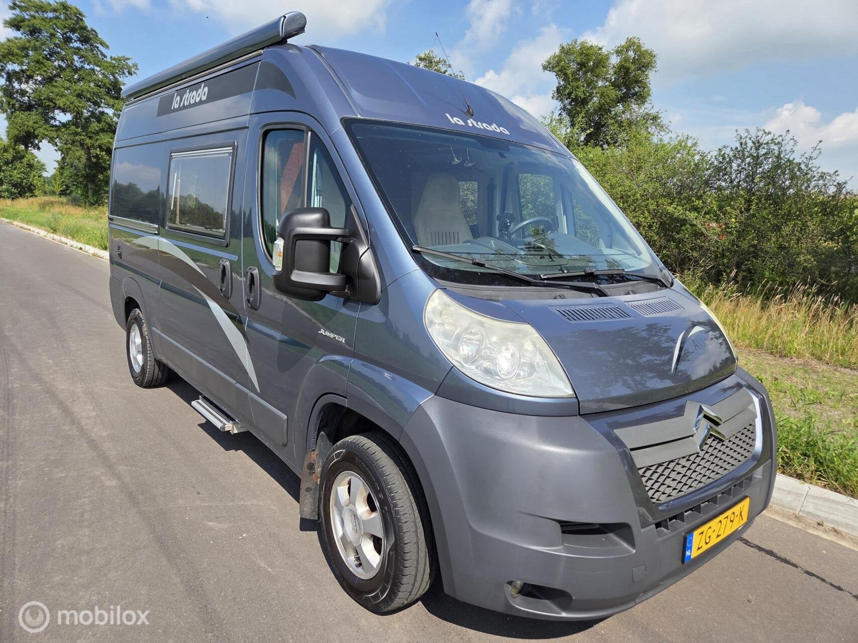 La Strada Avanti M 5.40 buscamper ☆Zonnepaneel, 120PK☆, Buscamper of Camperbus, Bedrijf, Koelkast, 5 tot 6 meter