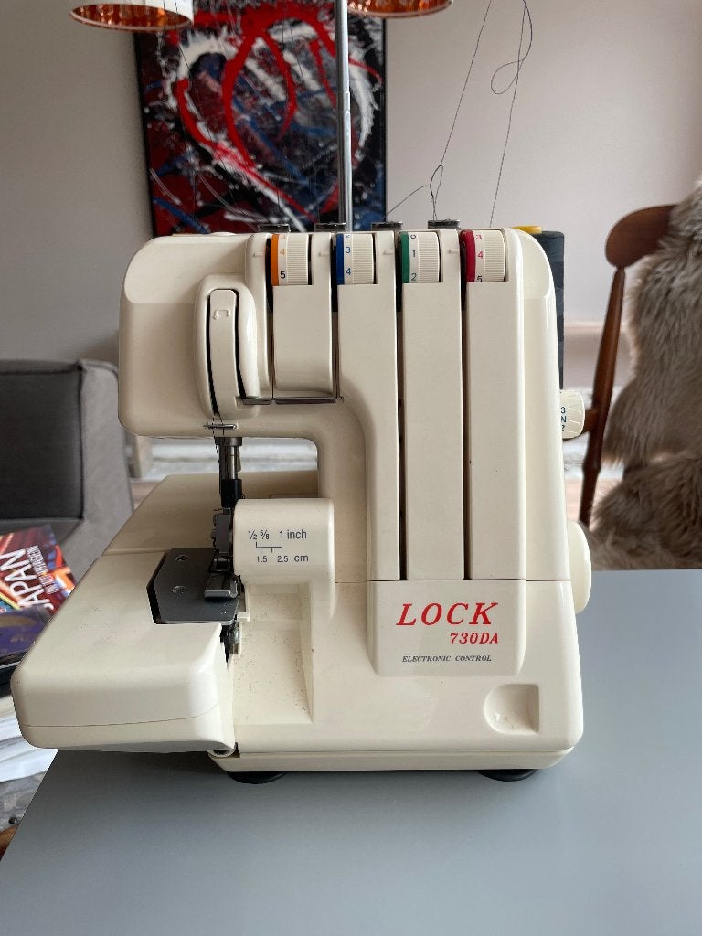 Lockmachine, Hobby en Vrije tijd, Naaimachines en Toebehoren, Ophalen, Gebruikt, Lockmachine, Overige merken