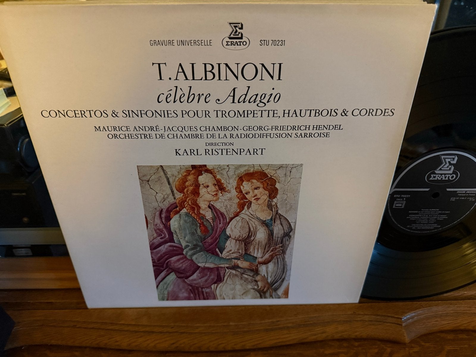 T. Albinoni - Célèbre Adagio - Concertos & Sinfonies, Cd's en Dvd's, Cd's | Klassiek, Zo goed als nieuw, Orkest of Ballet, Barok