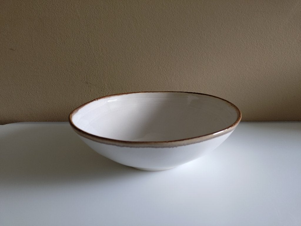 te koop wit/beige Toscane schaal 19 cm, Ophalen, Schaal, Rond, Zo goed als nieuw