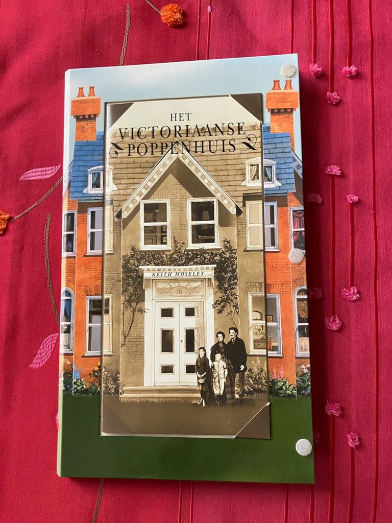 Boek met uitklapbaar poppenhuis, nieuw!, Ophalen of Verzenden, Nieuw, Poppenhuis