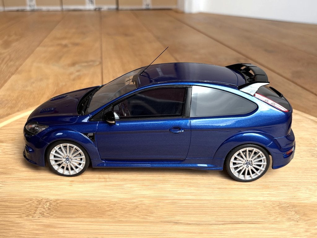 Ford Focus RS mk2 blauw 1:18 OttO Mobile OT1067 in doos ovp, Hobby en Vrije tijd, Modelauto's | 1:18, Ophalen of Verzenden, Zo goed als nieuw