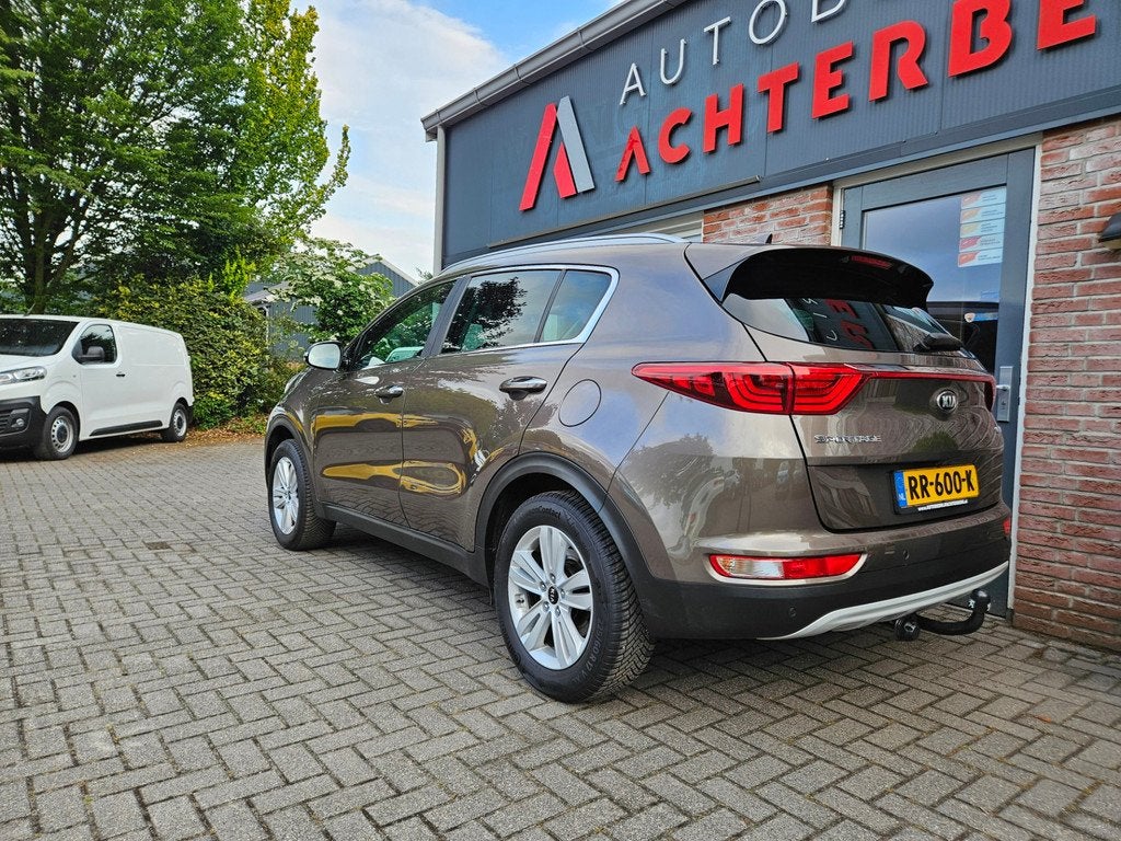 Kia Sportage 1.6 GDI Style Edition Trekhaak! Leer! Camera! N, Auto's, Voorwielaandrijving, Gebruikt, 4 cilinders, Bruin