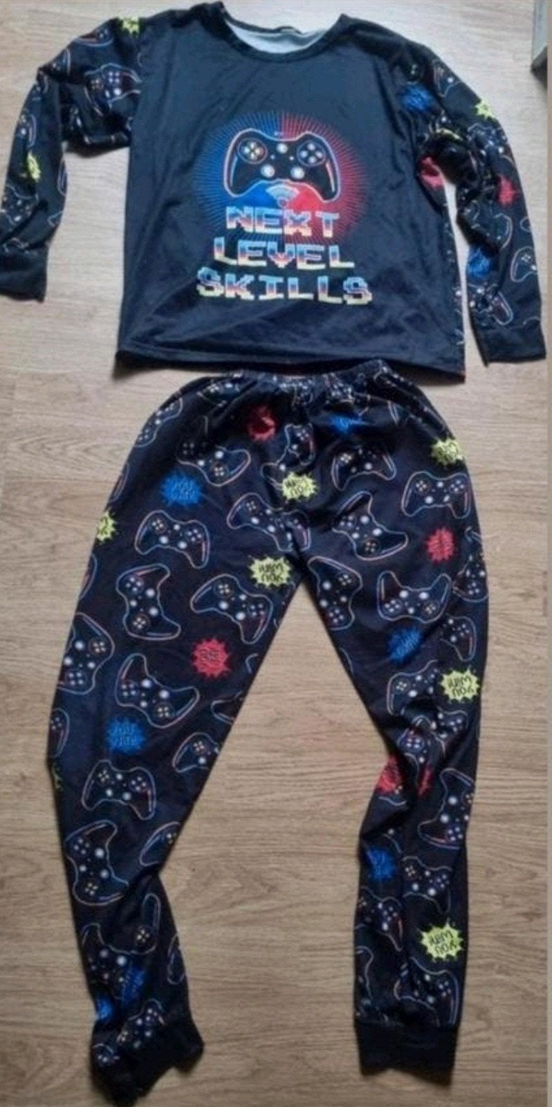 Pyjama huis pak.
Game thema, Kinderen en Baby's, Kinderkleding | Maat 152, Ophalen of Verzenden, Gebruikt, Jongen, Nacht- of Onderkleding