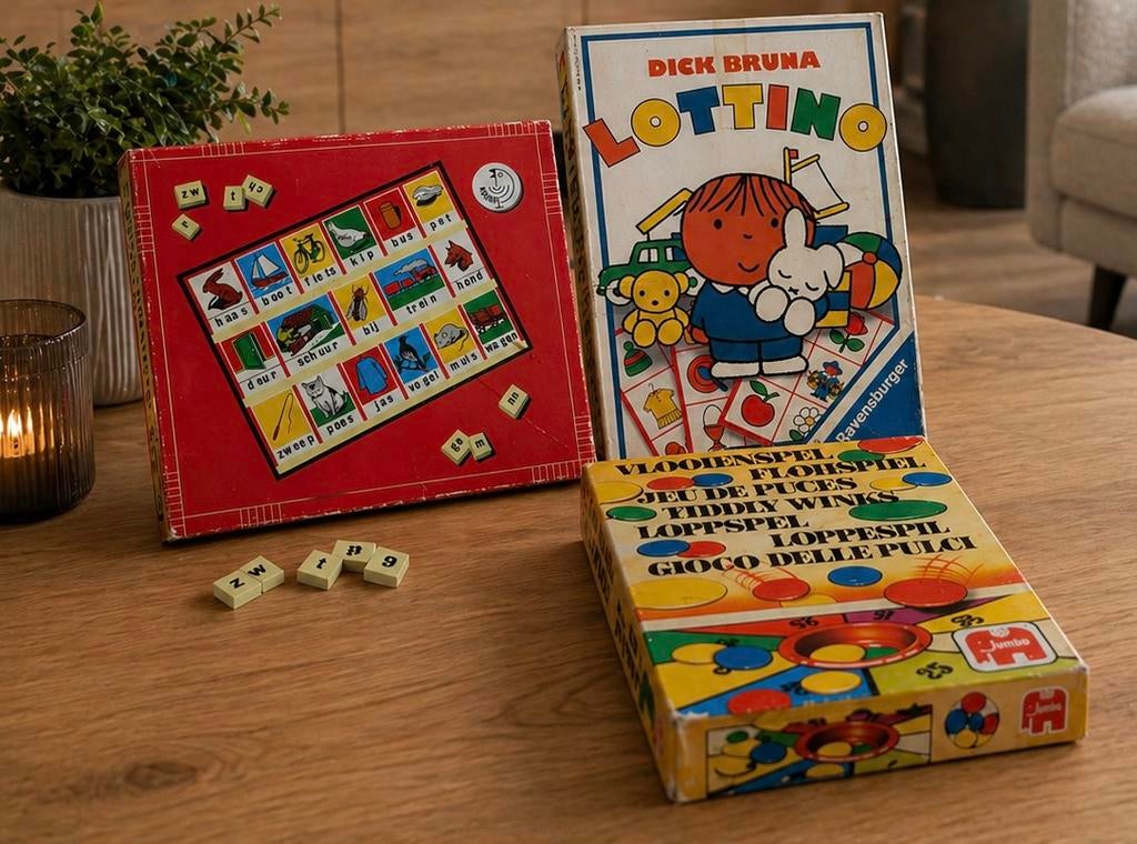 Vintage spellen: Lottino, Vlooienspel en Vintage leesplankje, Een of twee spelers, Ophalen of Verzenden, Gebruikt