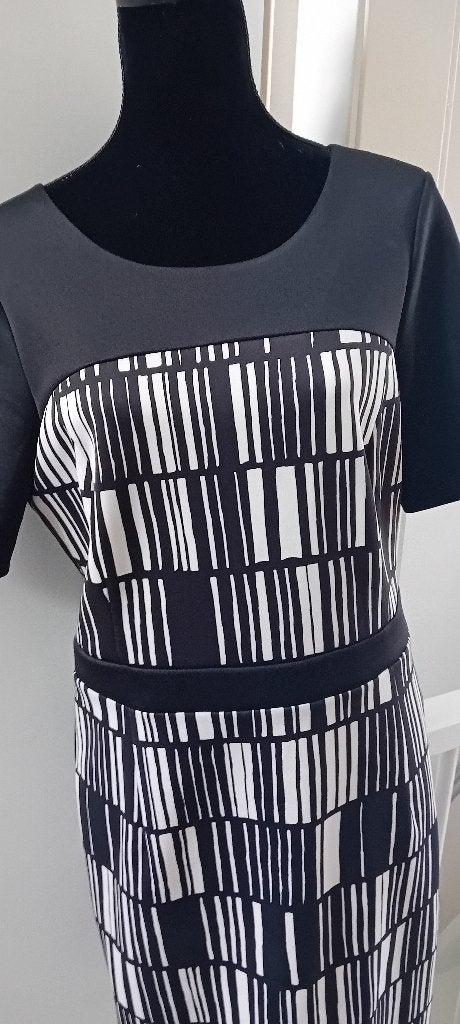 jurk,maat 40/42,Mart Visser,wit,zwart,zomer,elegant,chic, Maat 38/40 (M), Wit, Zo goed als nieuw, Knielengte