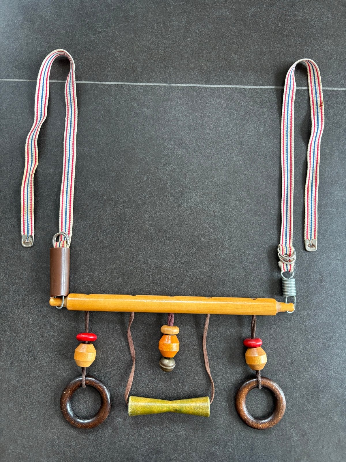 Houten babygym met rammelaars en ringen, Ophalen of Verzenden, Gebruikt, Babygym