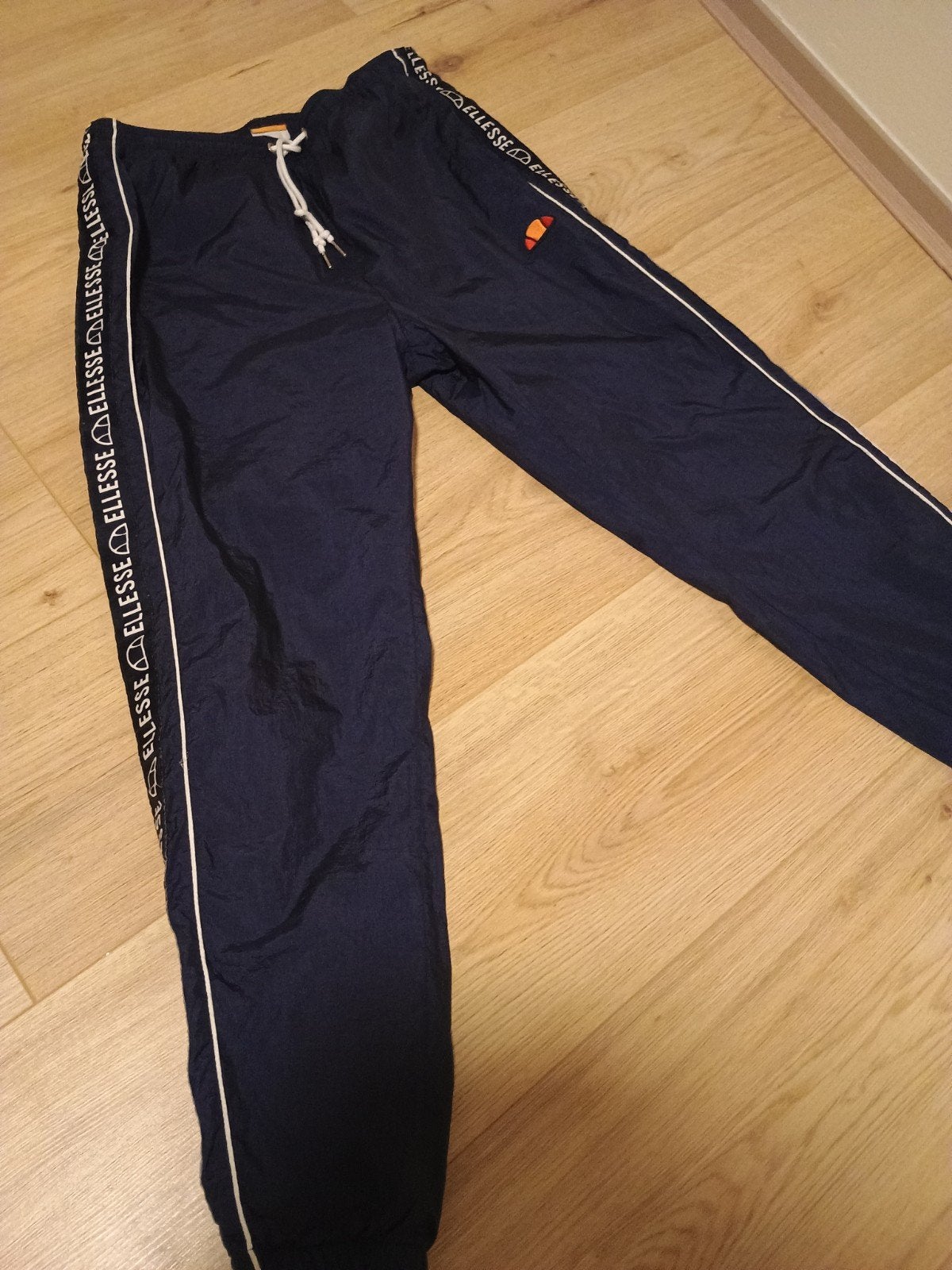 Ellesse broek, Ophalen, Zo goed als nieuw