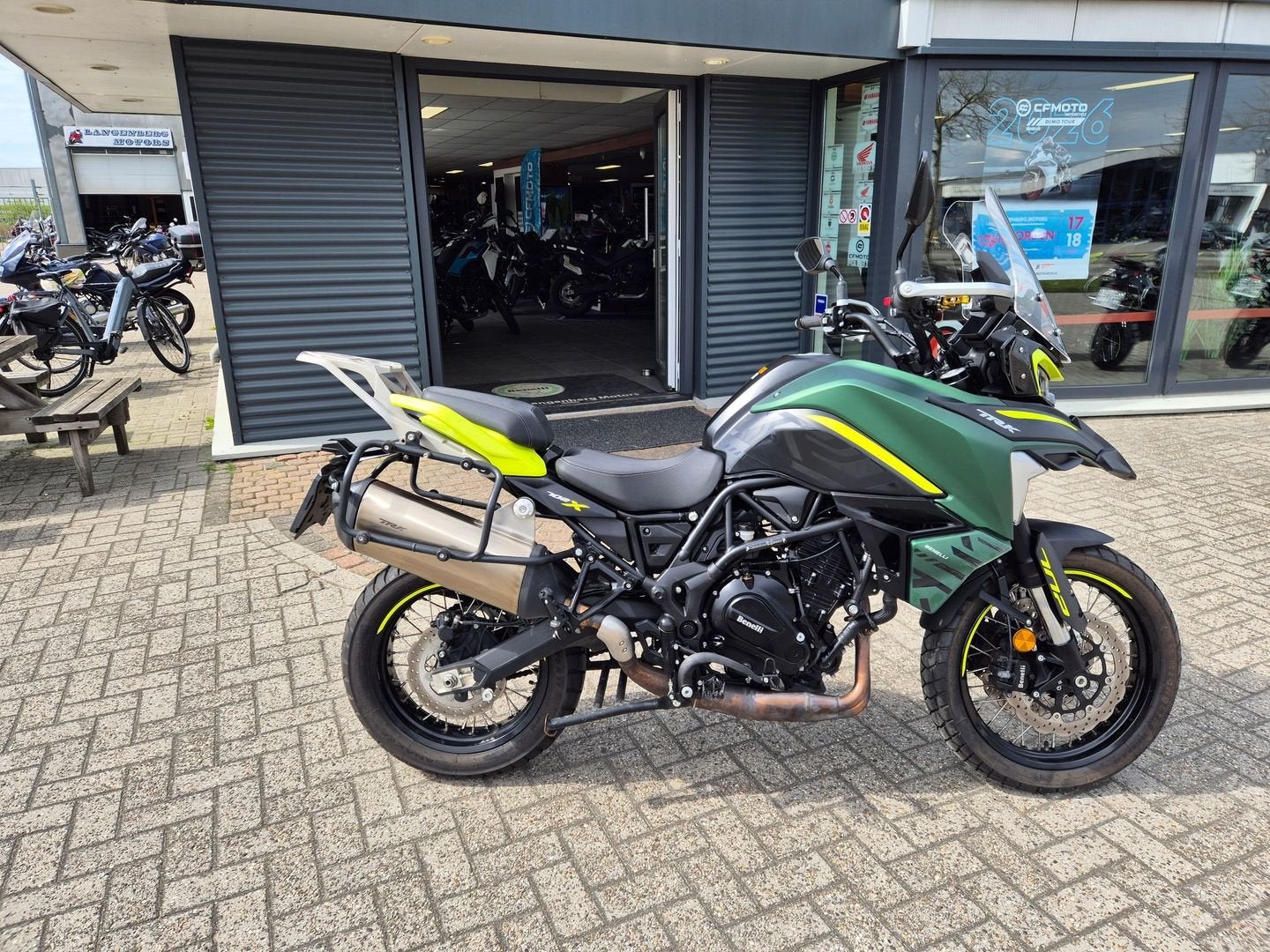BENELLI TRK 702 X (bj 2024) 12,505 km, 2 cilinders, Motorrijbewijs A, Bedrijf, Onbekend