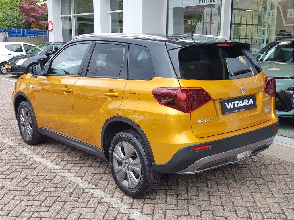Suzuki Vitara 1.4 BOOSTERJET SELECT SMART HYBRID Direct Leve, Voorwielaandrijving, 12 maanden, Stof, Zwart