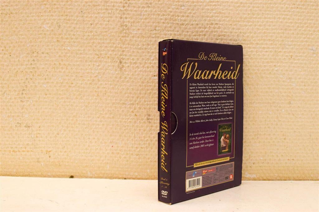 3 dvd box De kleine Waarheid deel 1 48724, Ophalen of Verzenden, Gebruikt