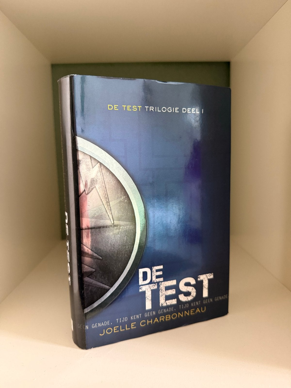 De Test Trilogie Deel 1 - Joelle Charbonneau, Boeken, Ophalen of Verzenden, Nieuw