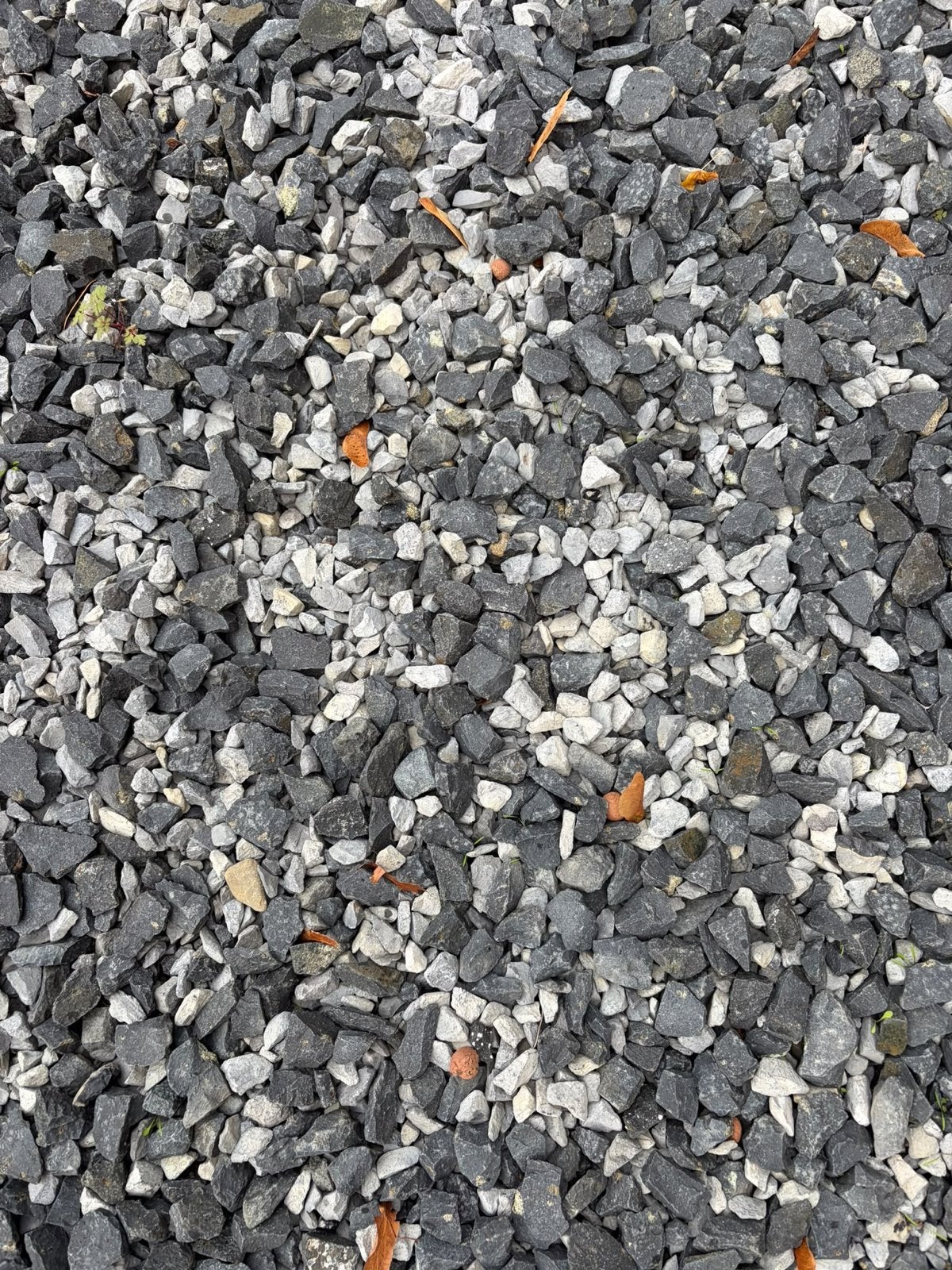 Decoratief grind: Antraciet en wit split voor tuin en oprit, Ophalen, Overige materialen, Gebruikt, Grind