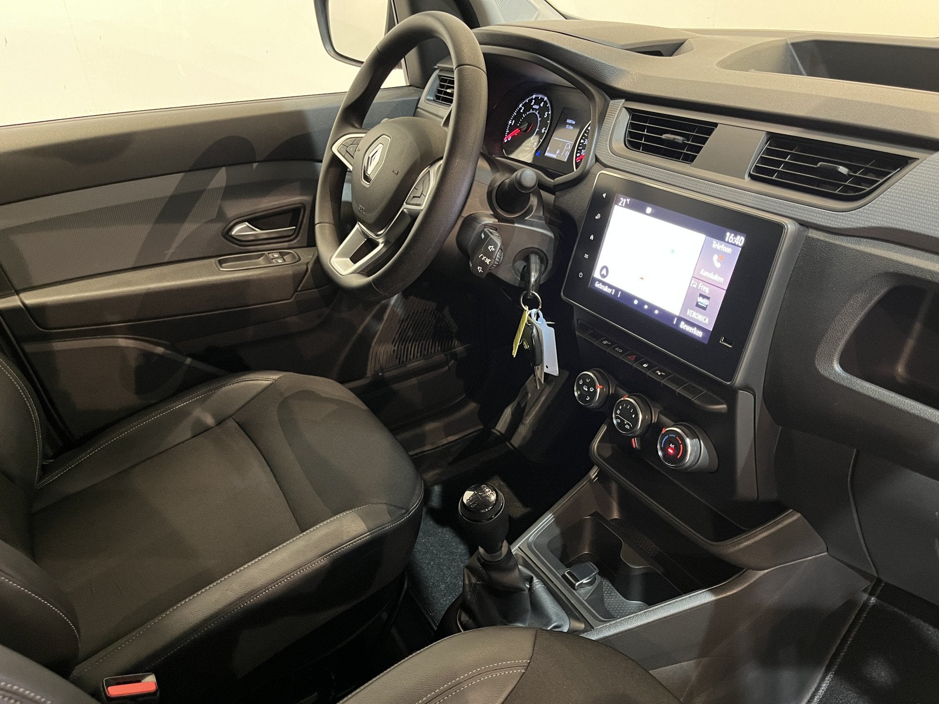 Renault Express 1.3 TCe BENZINE / Airco / Cruise Control / C, Voorwielaandrijving, Gebruikt, 4 cilinders, Renault