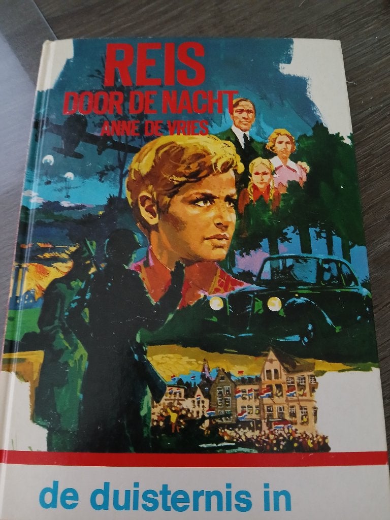 De duisternis in, Boeken, Gelezen, Anne de Vries en A.M. Koppejan, Ophalen of Verzenden, Fictie