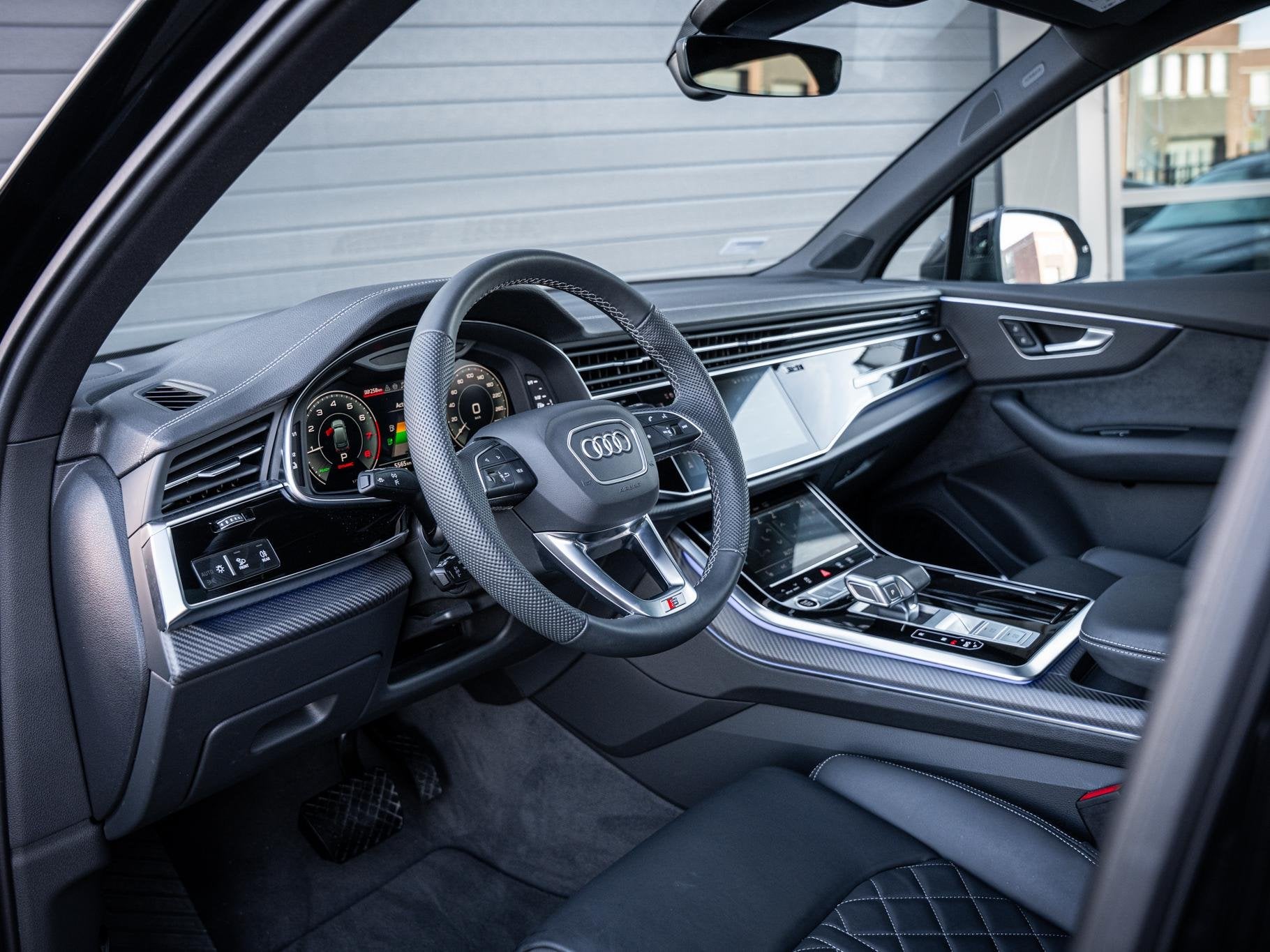 Audi Q7 60 TFSI e quattro Pro Line S Competition 490PK - Car, Auto's, Automaat, Dealer onderhouden, Gebruikt, Bedrijf