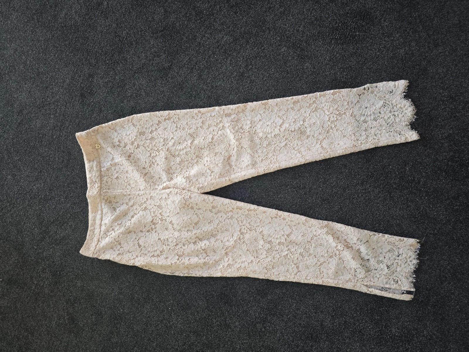 Twinset simona barbier kanten broek maat 40 zgan, Kleding | Dames, Ophalen of Verzenden, Zo goed als nieuw, Maat 38/40 (M), Lang