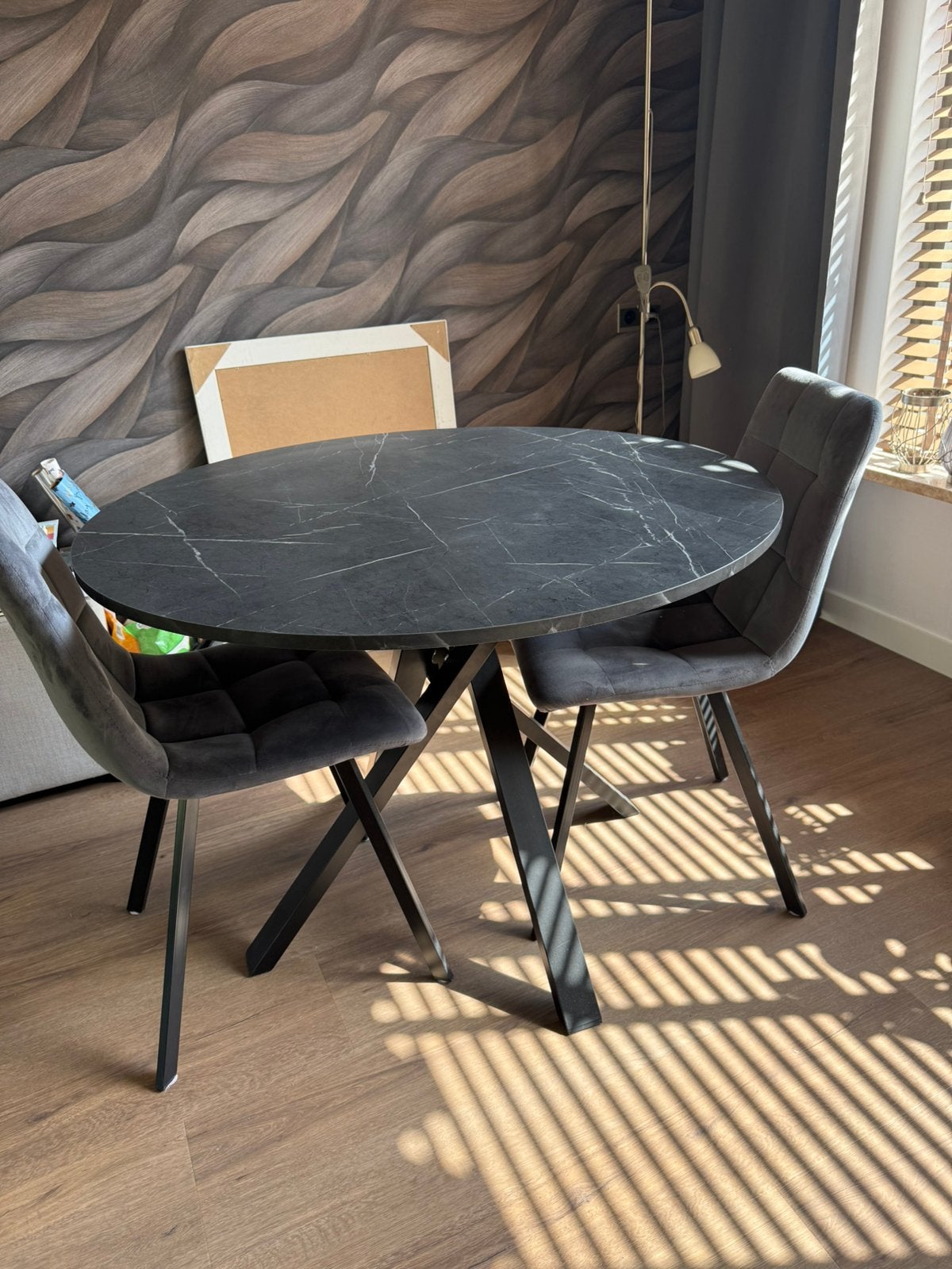 MARIEDAMM eetkamertafel, 100 tot 150 cm, Rond, Vier personen, Ophalen