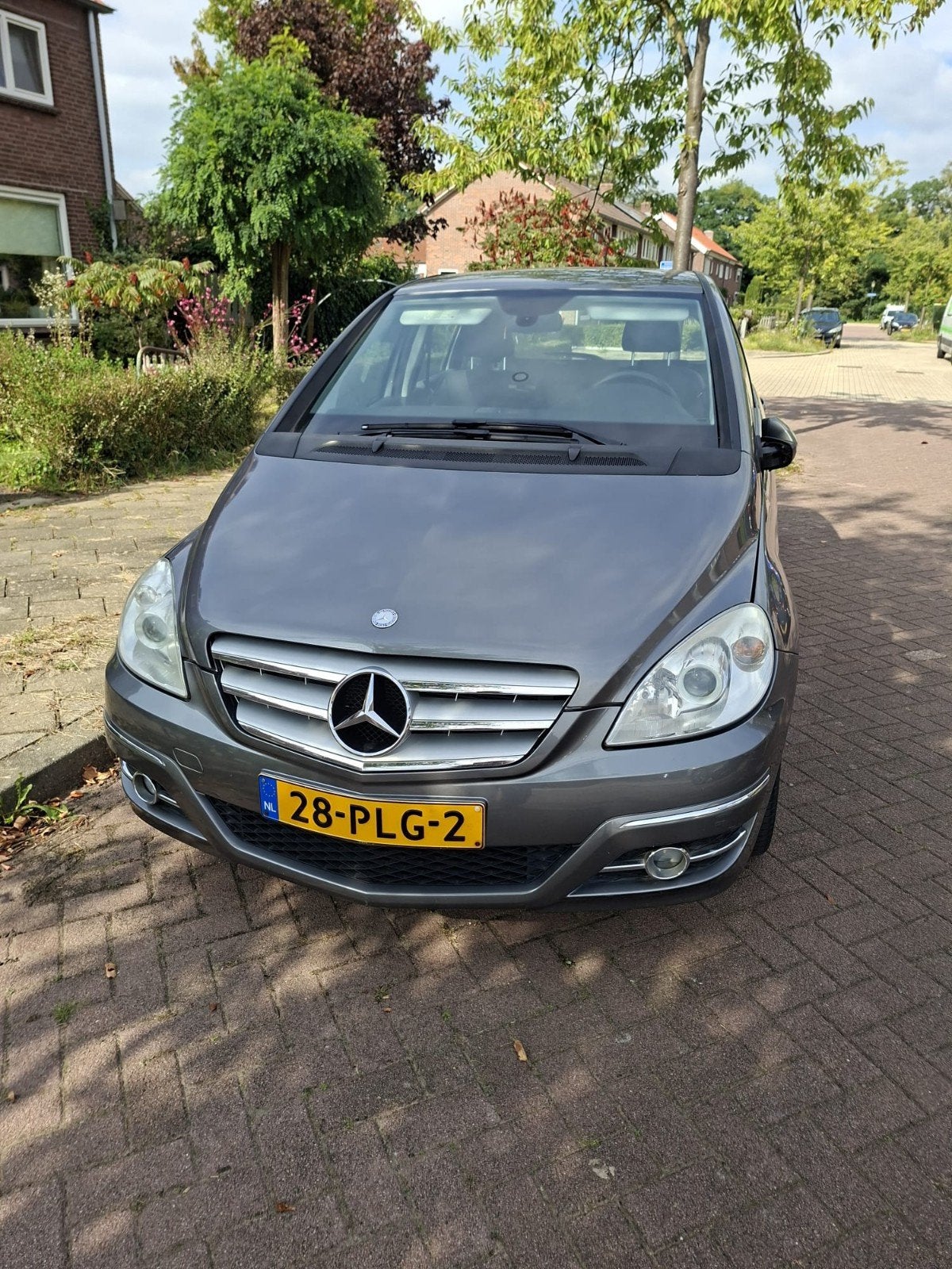 Mercedes-Benz B-Klasse 1.7 B180 5DRS CVT 2011 Grijs, 4 cilinders, Origineel Nederlands, 115 pk, Particulier