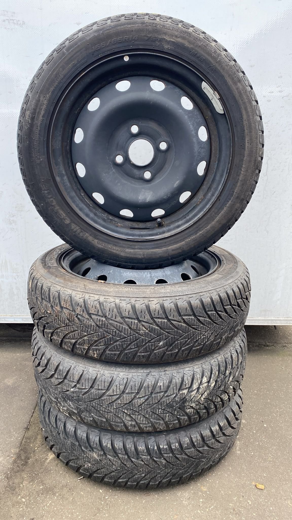 Citroen C1 Peugeto 107 Toyota Aygo Winter Banden Set 155-65-, Auto-onderdelen, Banden en Velgen, Gebruikt, -, -, Banden en Velgen
