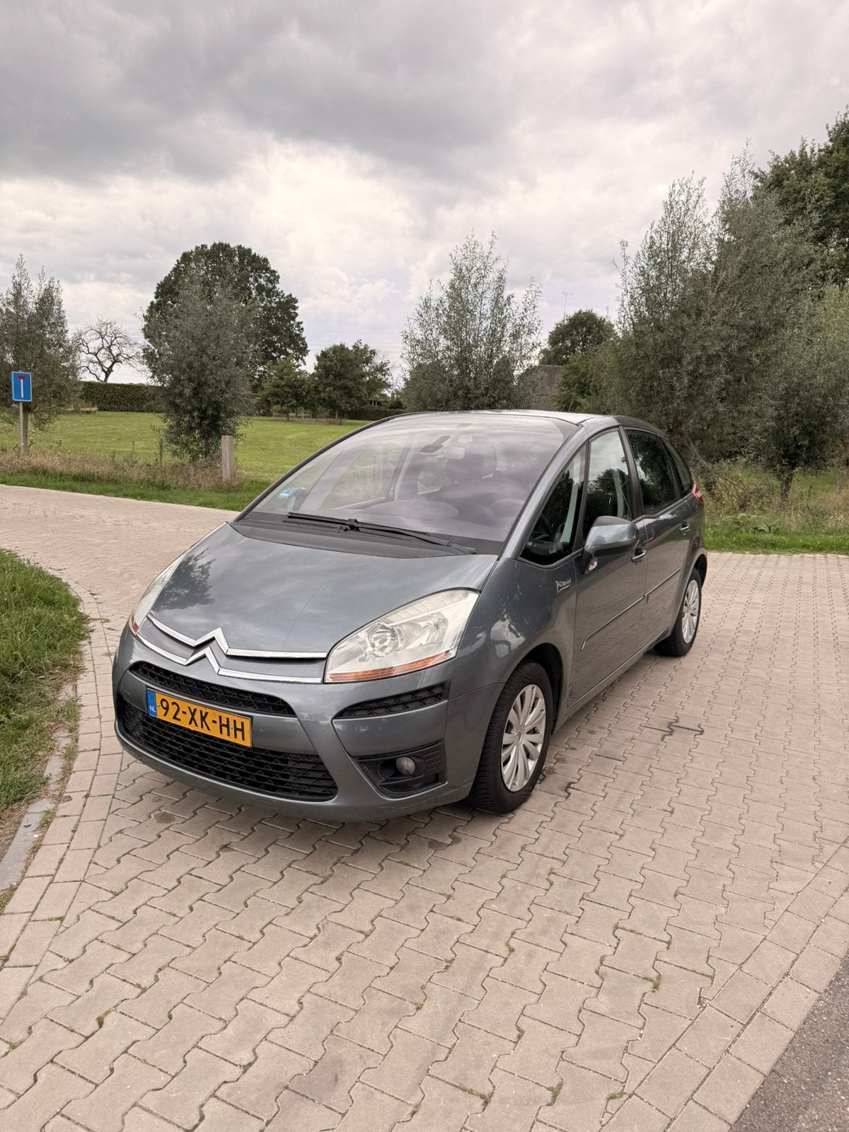 Citroën C4 1.8 16V 2007 Grijs, Auto's, Euro 5, Zwart, 4 cilinders, 1445 kg