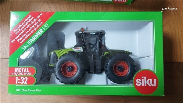 Siku 3271 Claes Xerion 5000, Ophalen of Verzenden, Zo goed als nieuw, Tractor of Landbouw, SIKU