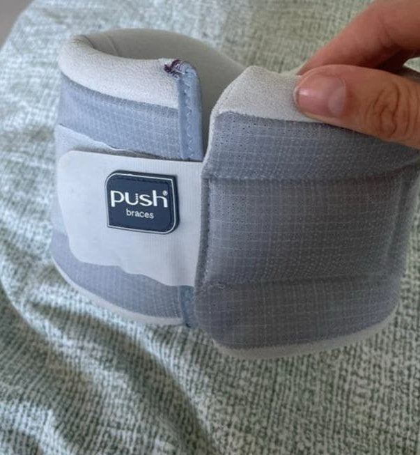 Nek brace half zacht push braces, Diversen, Ophalen of Verzenden, Zo goed als nieuw