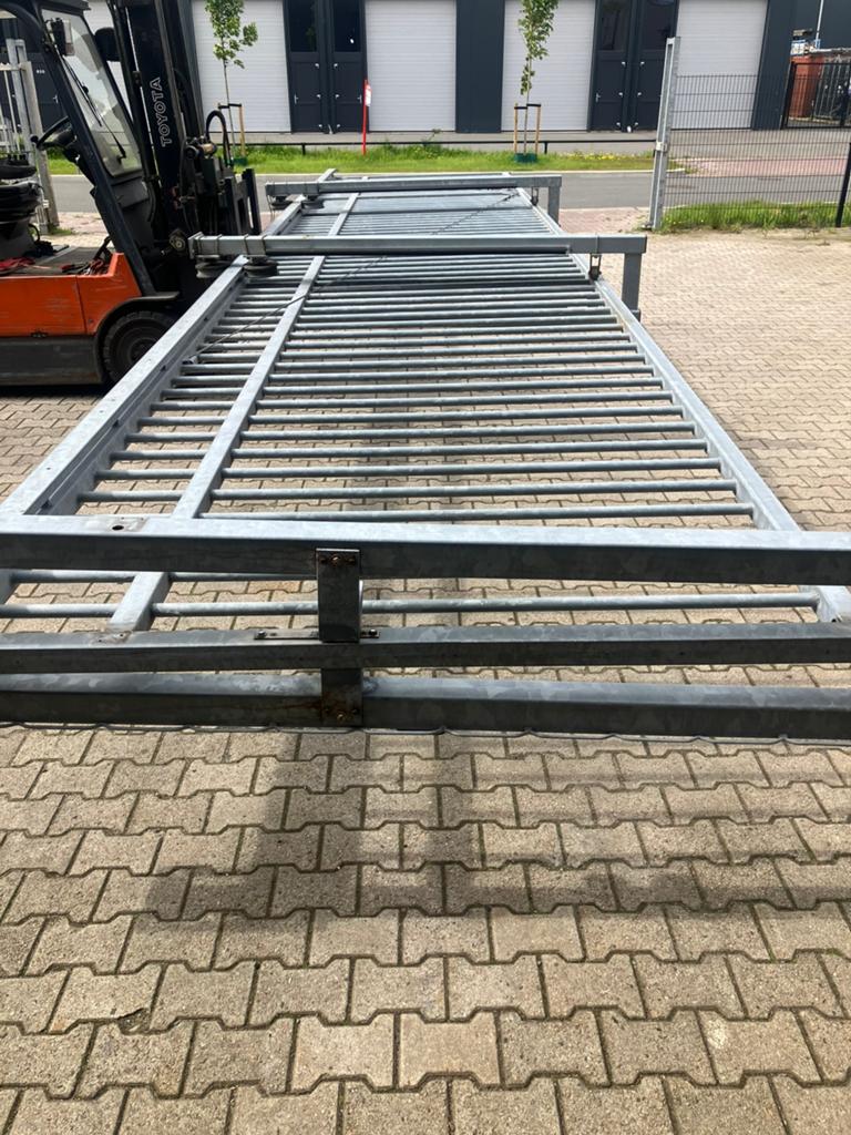 Schuifpoort gegalvaniseerd 9,20 meter, Tuin en Terras, Ophalen, Gebruikt, IJzer, Spijlenhekwerk