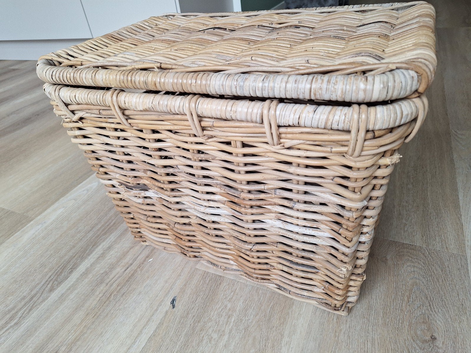 Grote rietenmand met deksel - 54x38x40cm, Ophalen, Overige materialen, Minder dan 50 cm, Gebruikt