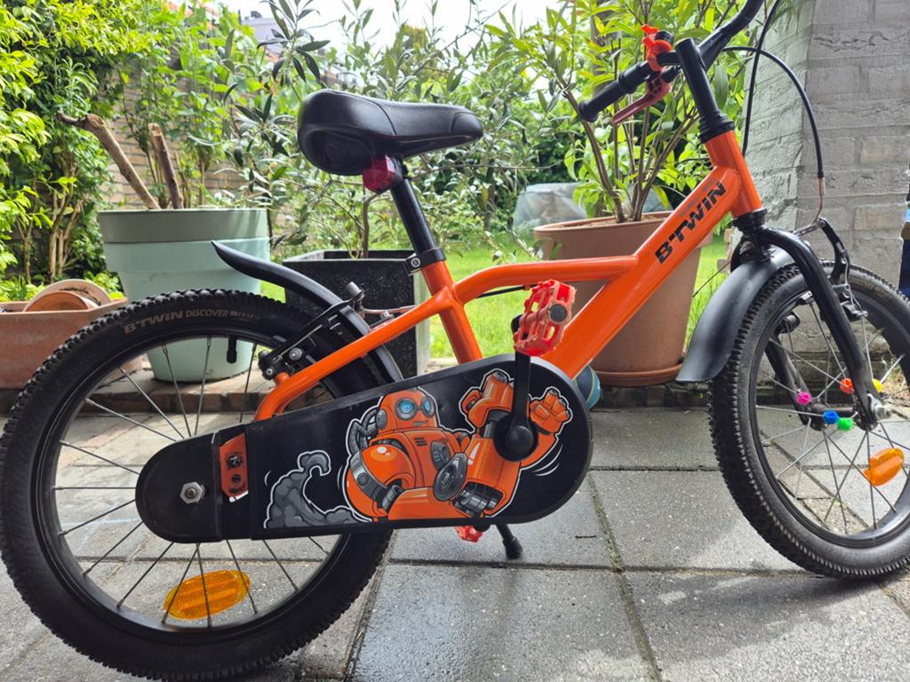 Btwin Robot 500 Kinderfiets 16 inch - Oranje, Fietsen en Brommers, Fietsen | Kinderfietsjes, Velgrem, Ophalen of Verzenden, Btwin