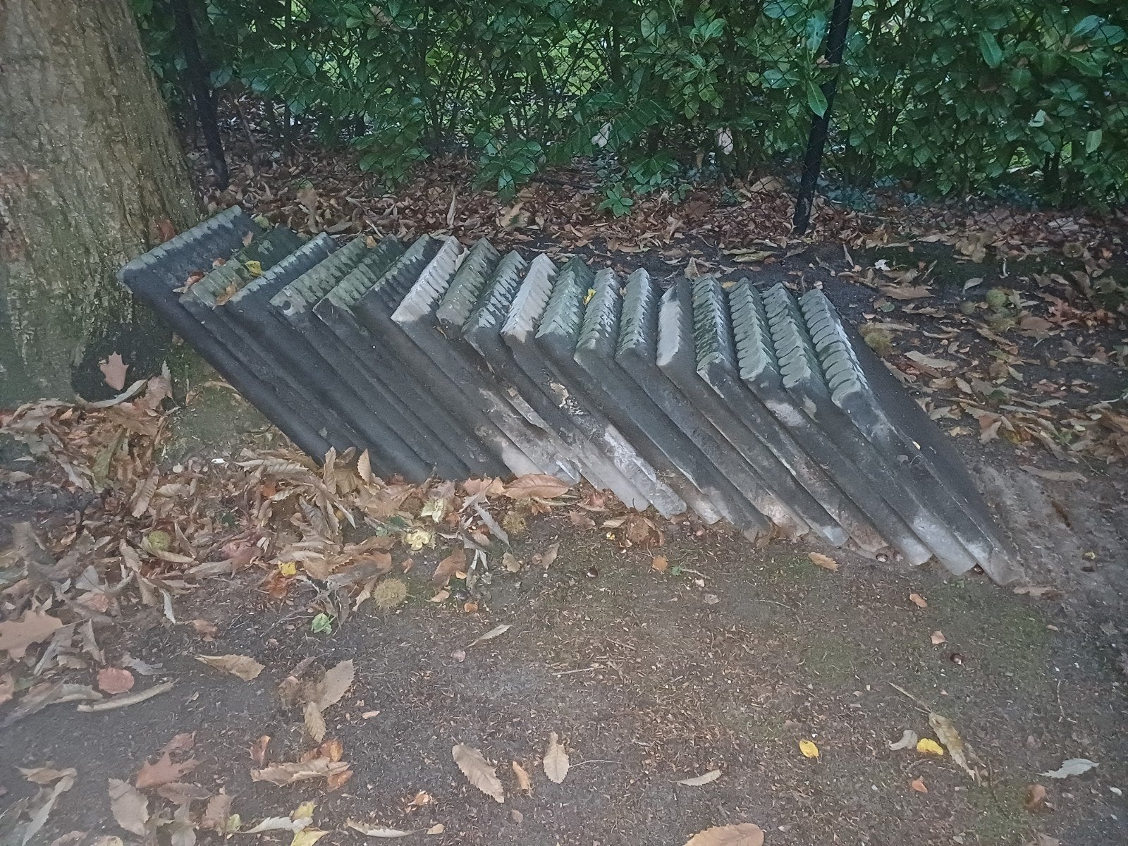 Pallisade paaltjes - beton - antraciet (18 stuks), Tuin en Terras, Ophalen, Gebruikt, Beton, Overige typen