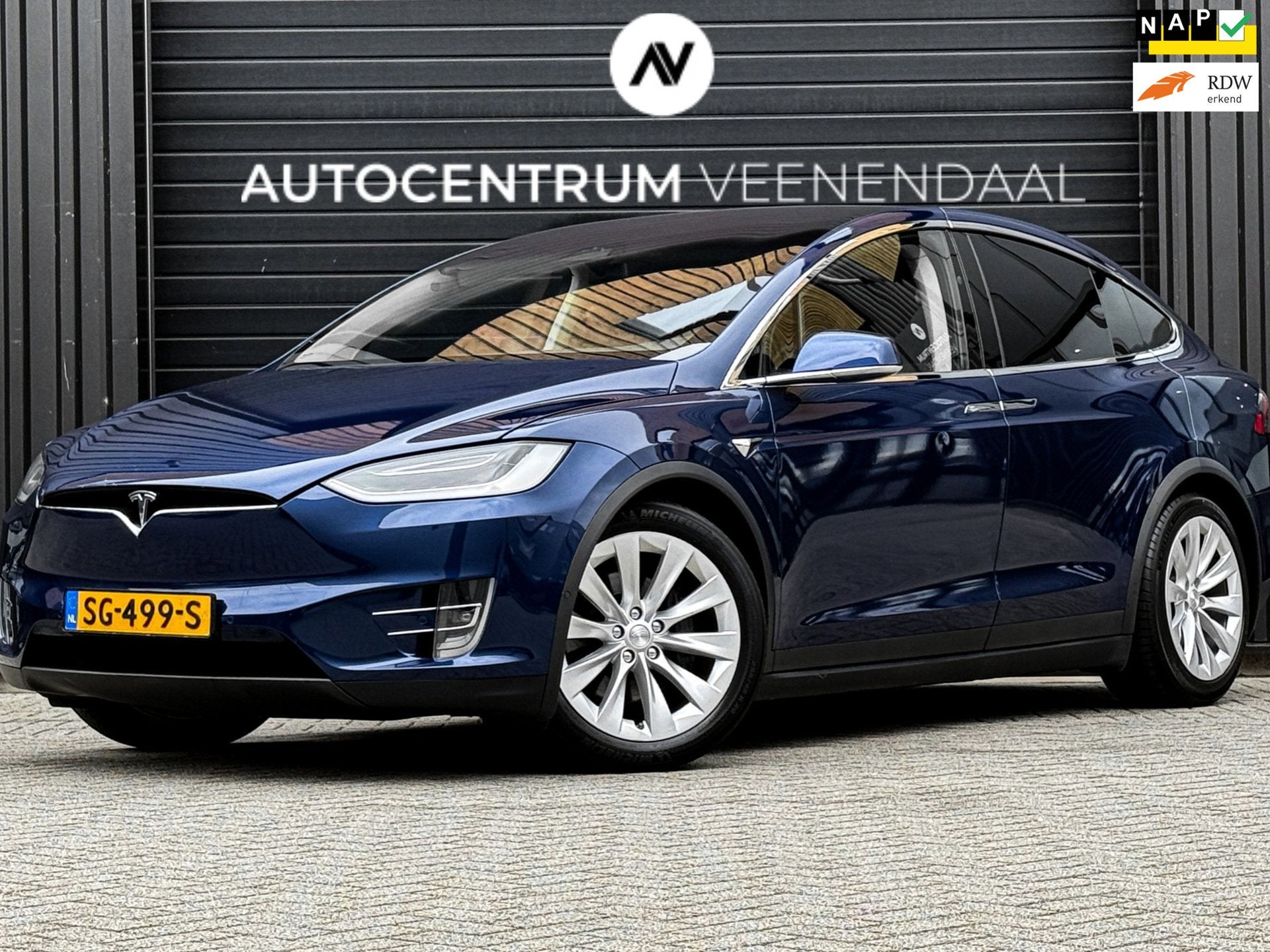 Tesla Model X 100D 6-ZITS SOH 89% AUTOPILOT/TREKHAAK/PANO/LE, Auto's, Parkeerassistent, Gebruikt, 2433 kg, Blauw