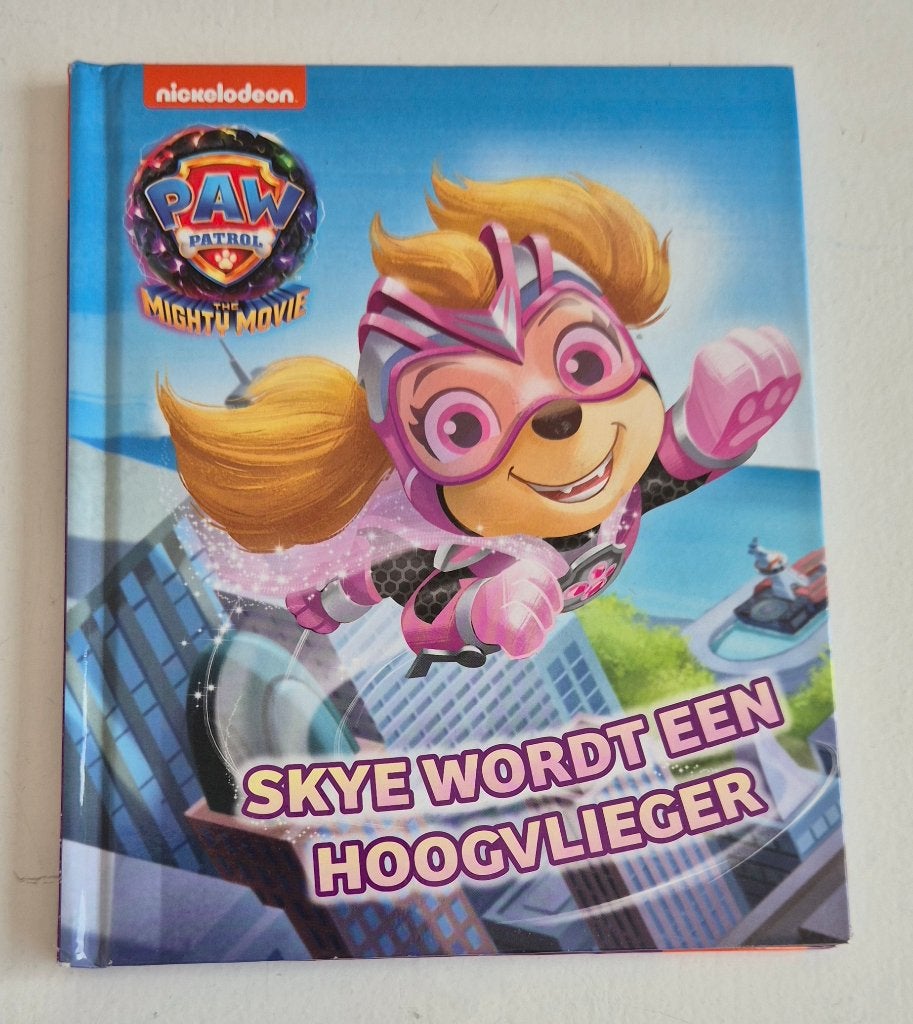Paw patrol. Skye wordt een hoogvlieger., Ophalen of Verzenden, Zo goed als nieuw, Fictie algemeen