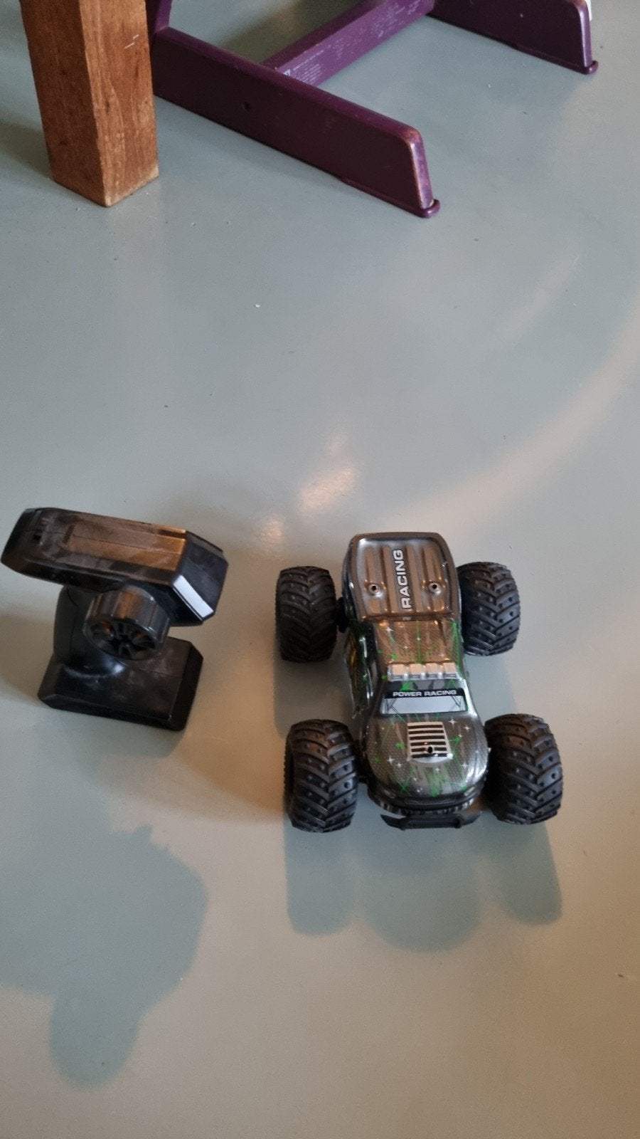 RC Monster Truck met Afstandsbediening, Elektro, Auto offroad, Ophalen of Verzenden, Zo goed als nieuw