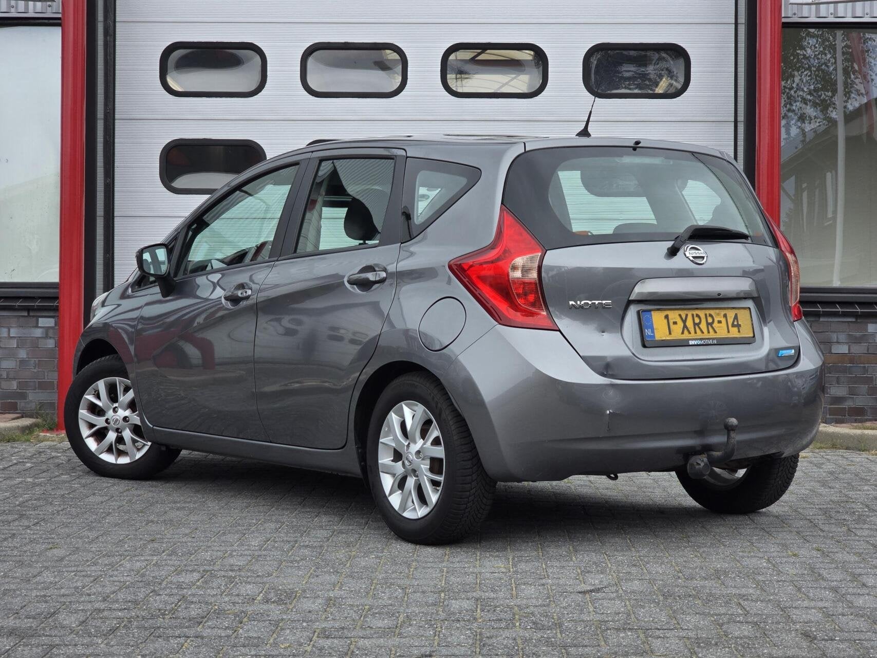 Nissan Note 1.2 Acenta Clima/Cruise/Navi/Keyless/Trekhaak, Euro 5, Start-stop-systeem, 1198 cc, 49 €/maand