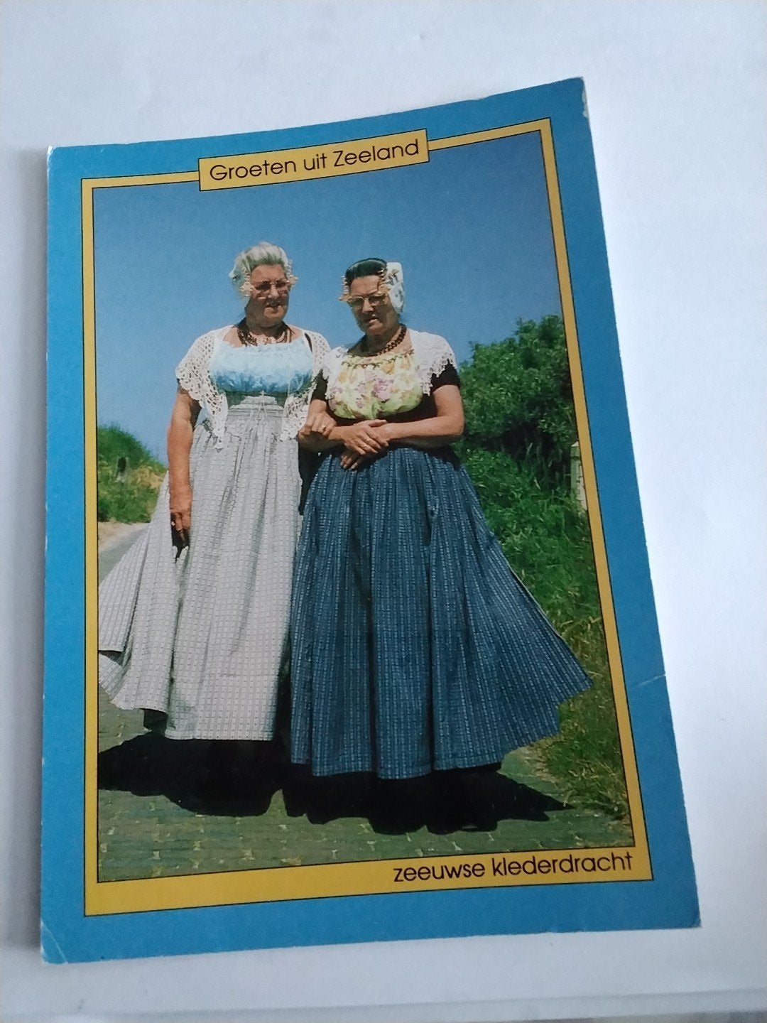 GROETEN UIT  ZEELAND ZEEUWSE KLEDERDRACHT, Ophalen of Verzenden, Zeeland
