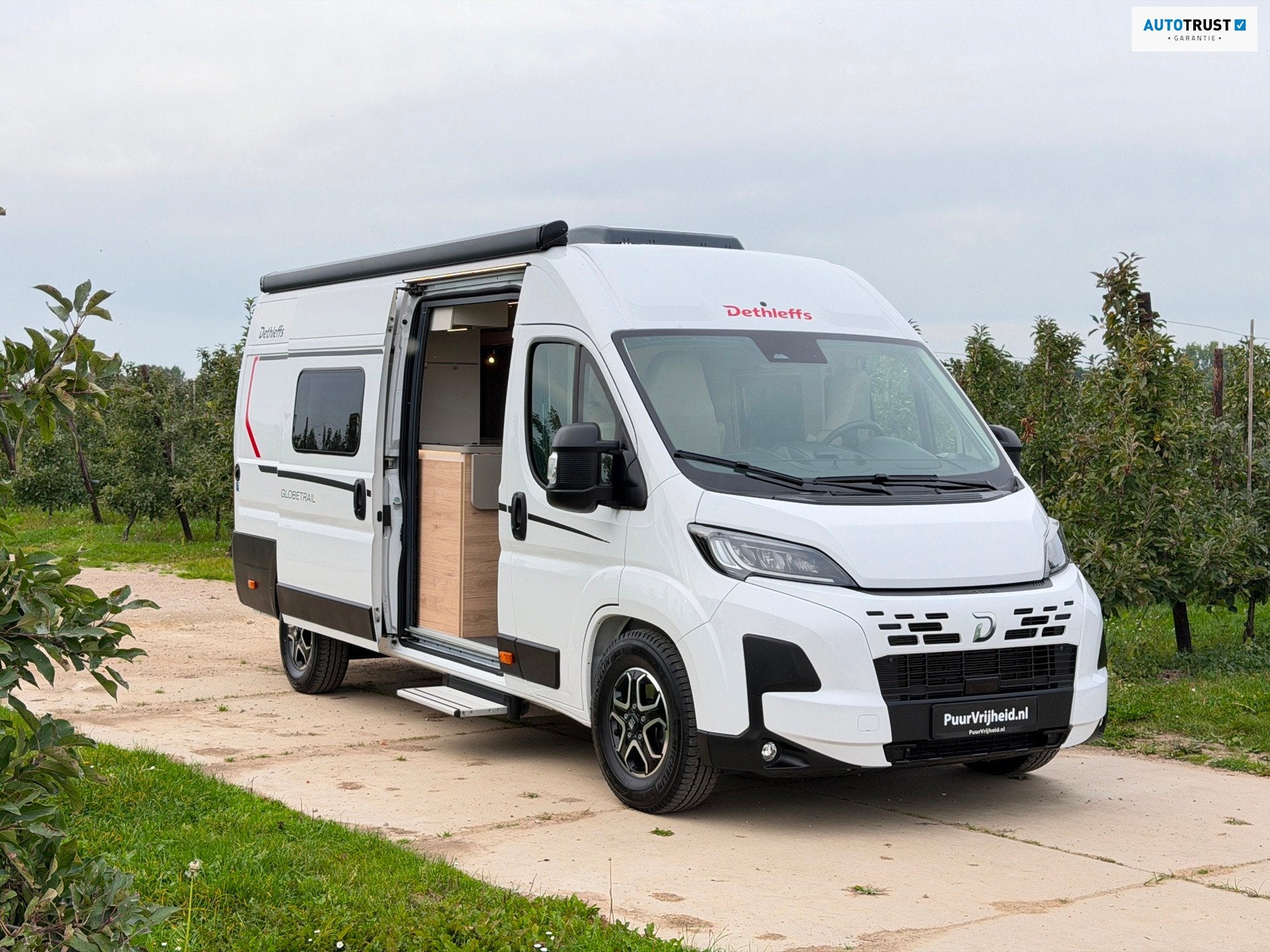 Dethleffs Globetrail 640 ER AUTOMAAT / BUSBIKER / LITHIUM /, Automaat, Buscamper of Camperbus, 6 tot 7 meter, Bedrijf