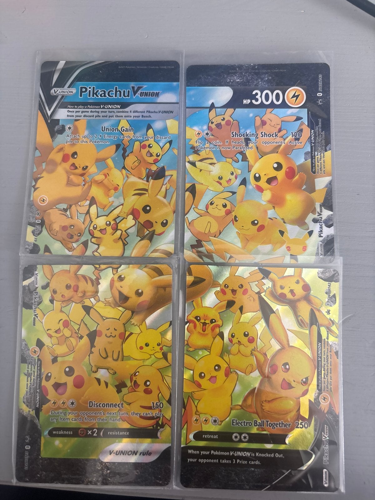 Pikachu V-UNION 25th Anniversary Pokémon Kaartenset, Ophalen of Verzenden, Zo goed als nieuw, Meerdere kaarten