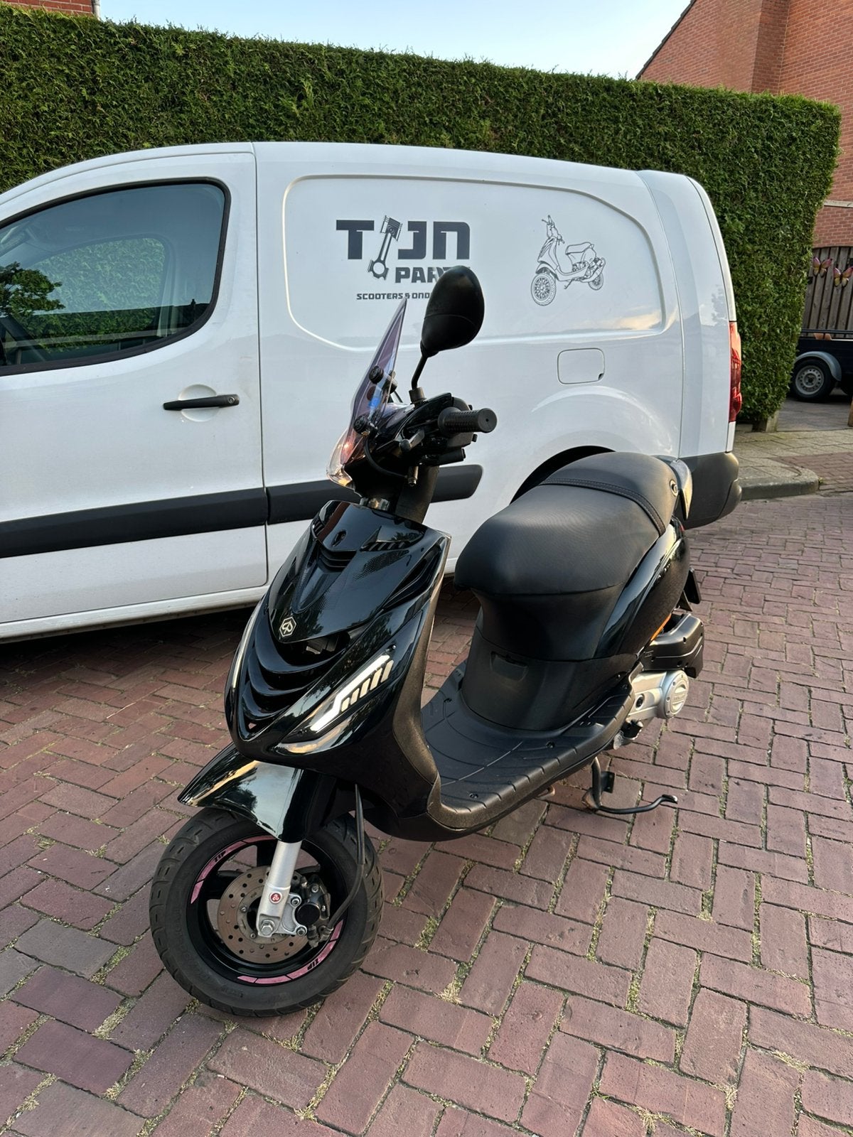 Piaggio zip 2024 iget e5 | 6200km| eerste eigenaar| garantie, Ophalen, Maximaal 45 km/u, Zip, 49 cc