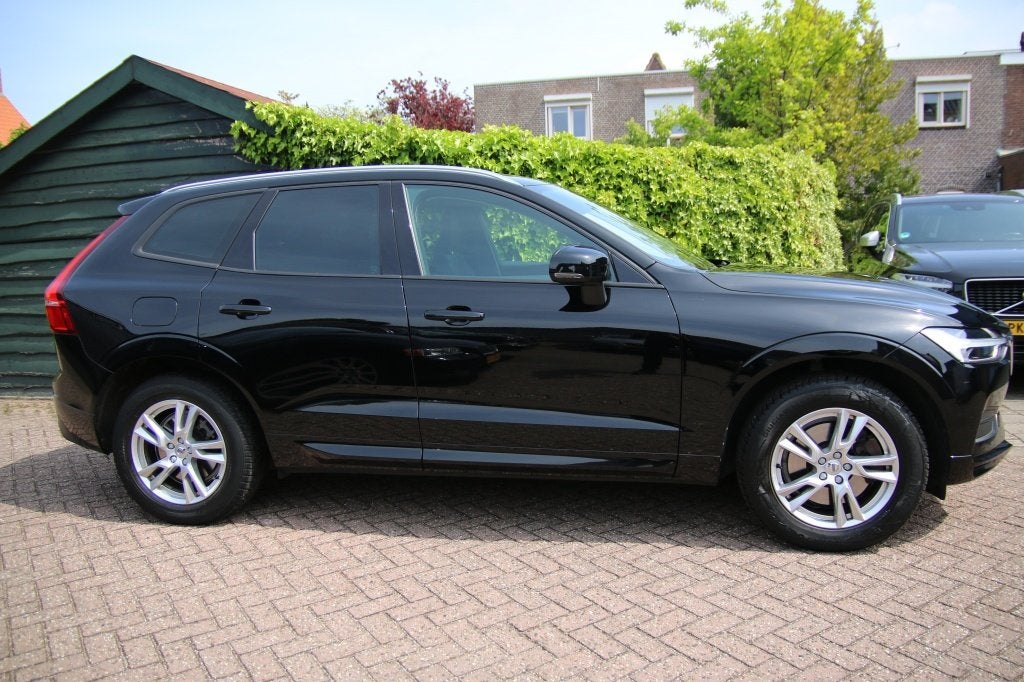 Volvo XC60 2.0 T5 AWD Momentum (bj 2018, automaat), Auto's, Volvo, 12 maanden, Gebruikt, Leder en Stof, Zwart