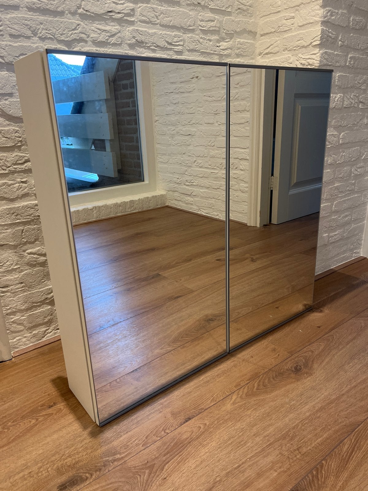 IKEA ENHET spiegelkast met 2 deuren en VÅTHULT LED-verlichti, Huis en Inrichting, Ophalen, Zo goed als nieuw
