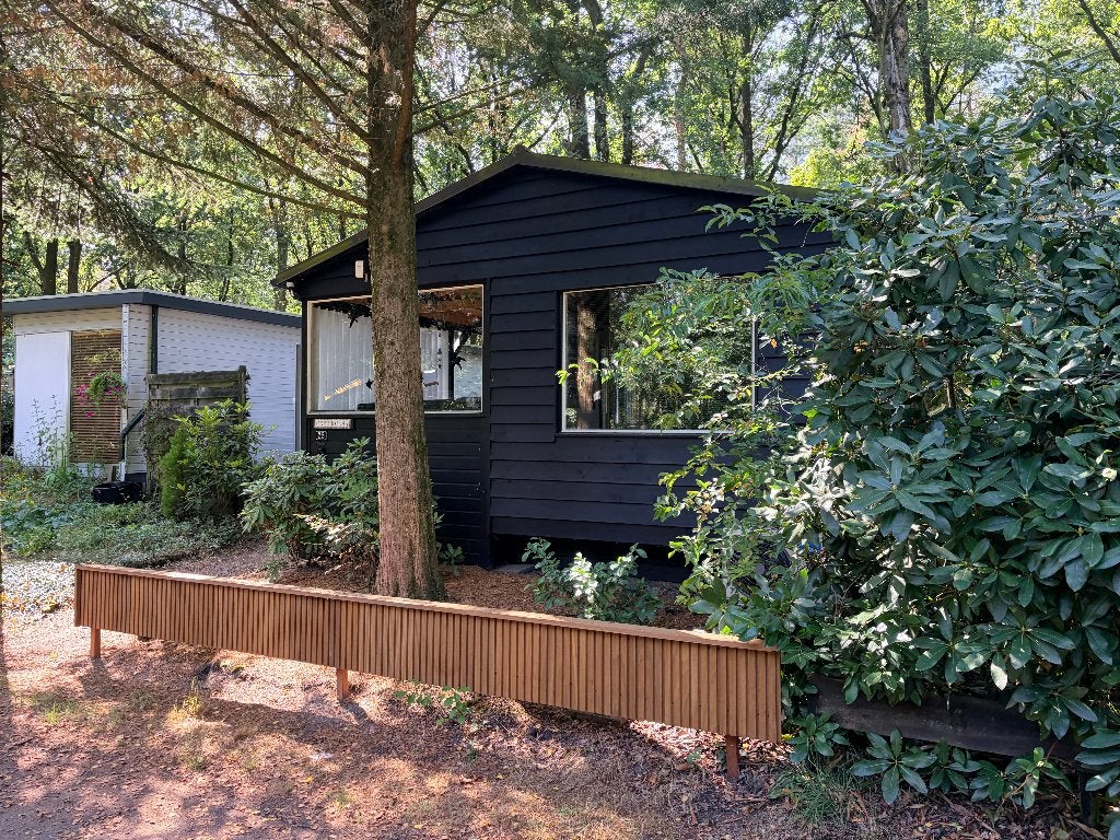Te koop Chalet op rustig Brabants parkje, aan de bosrand, In bos, Noord-Brabant, 2 slaapkamers, Recreatiepark