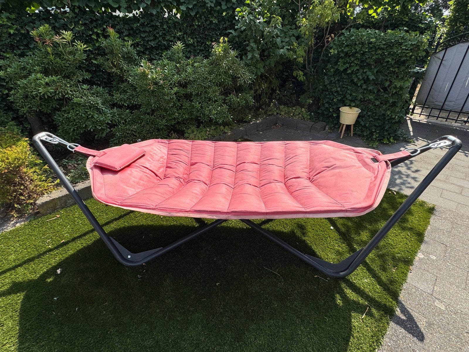 Comfortabele hangmat met standaard - rood, Tuin en Terras, Ophalen, Gebruikt, Met standaard, Eenpersoons