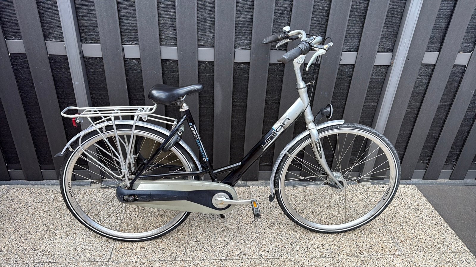 Zeer nette Damesfiets Union 28 inch, Fietsen en Brommers, Fietsen | Dames | Damesfietsen, 53 tot 56 cm, Versnellingen, Zo goed als nieuw