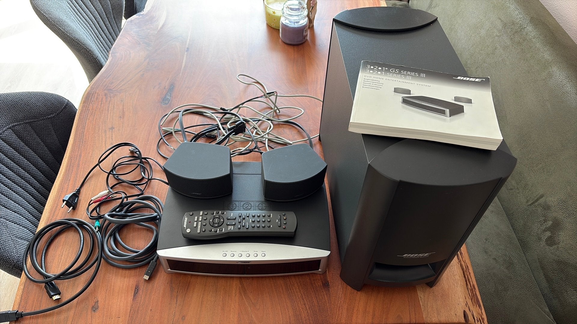 Bose 321 series III Home Cinema Set - Voeding en afstandsbed, Gebruikt, 2.1-systeem, Minder dan 40 watt, Dvd-speler