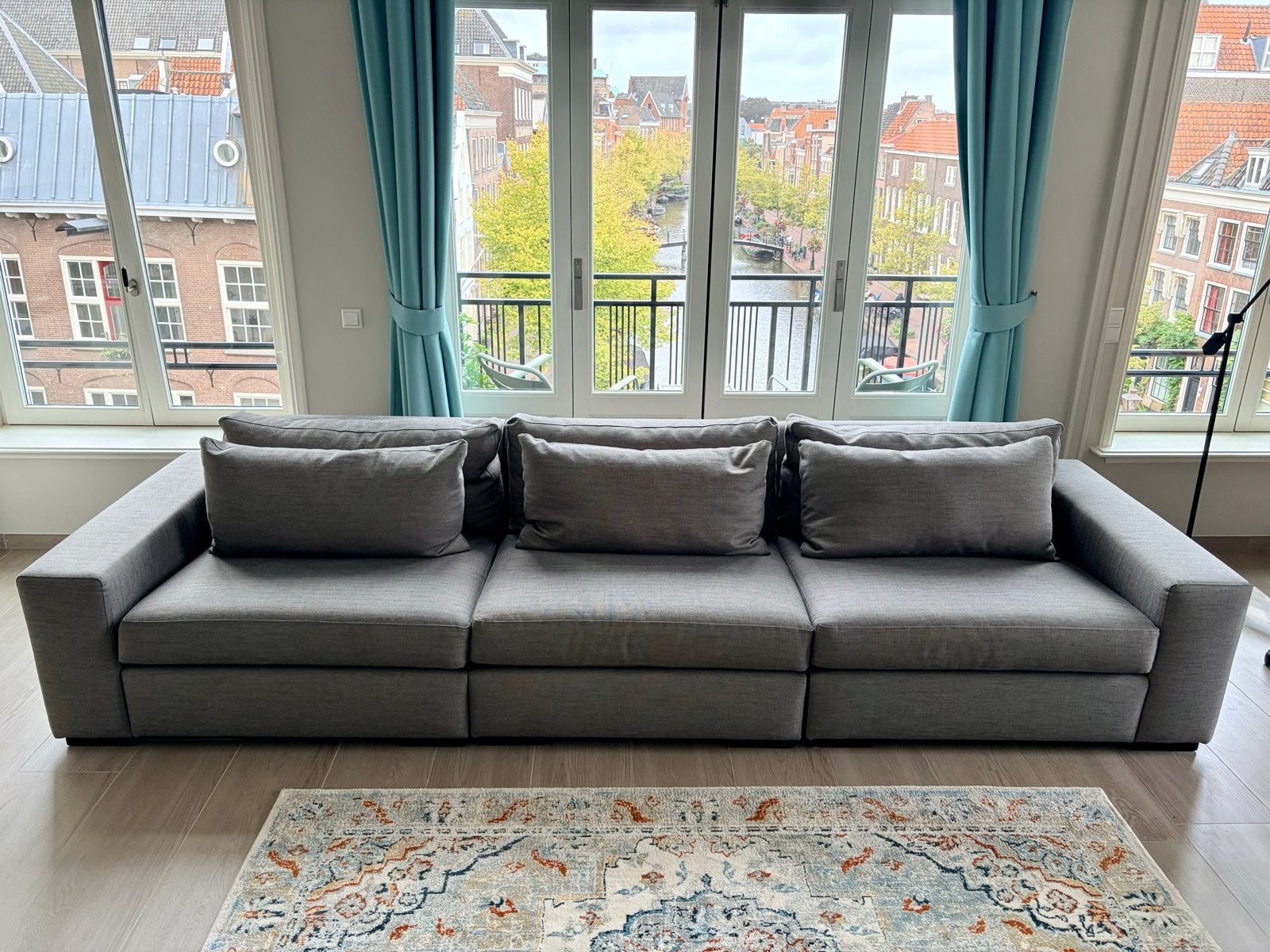 Interiors DMF Sweder bank - grijze bank 350x115cm, Ophalen, Gebruikt, 100 tot 125 cm, 300 cm of meer