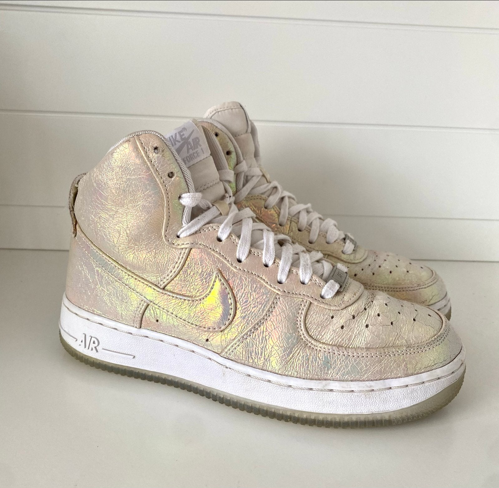 Nike Air Force 1 High Iridescent Sneakers Dames maat 39, Kleding | Dames, Ophalen of Verzenden, Gedragen, Overige kleuren, Sneakers of Gympen