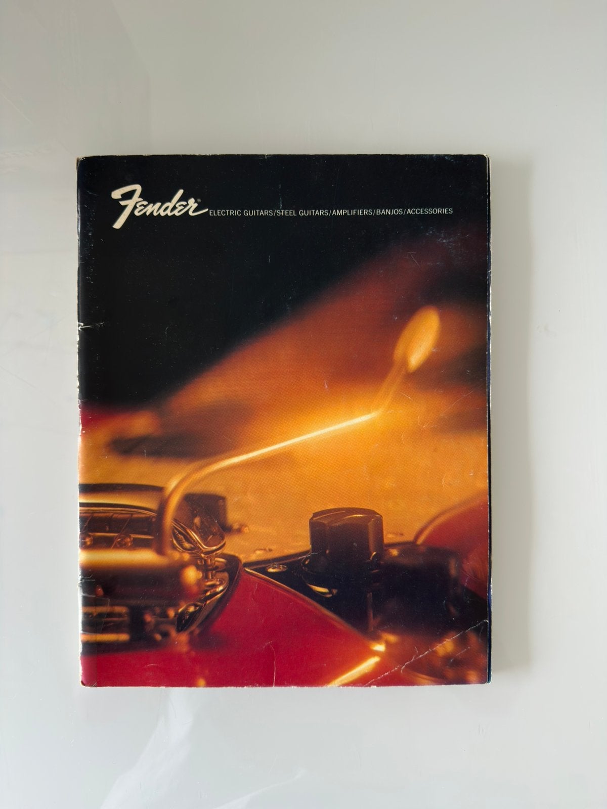 Vintage Fender catalogus, Ophalen of Verzenden, Gelezen, Media