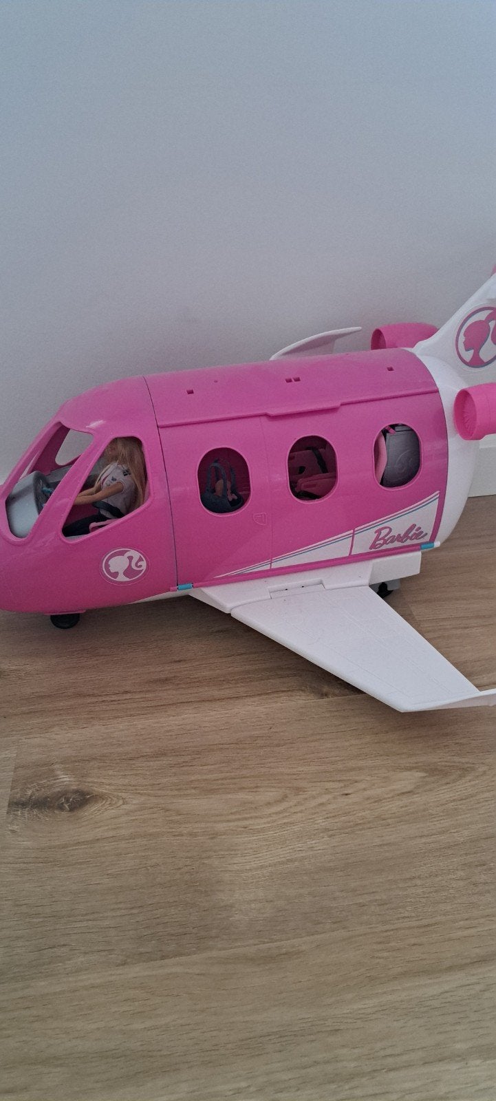 Complete Barbie Uitzet: Vliegtuig, Voertuigen, 7 Poppen, Kinderen en Baby's, Speelgoed | Poppen, Ophalen, Zo goed als nieuw, Barbie